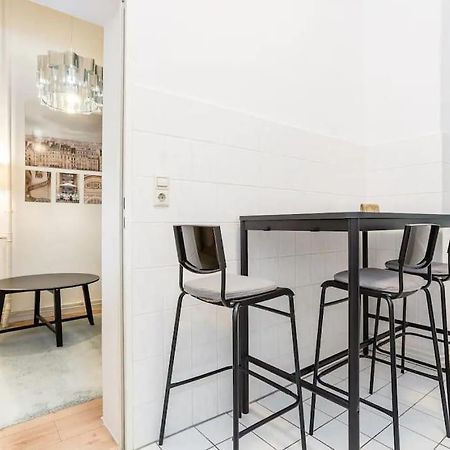Newly Furnished Apartment For Up To 6 People Berlín Exterior foto